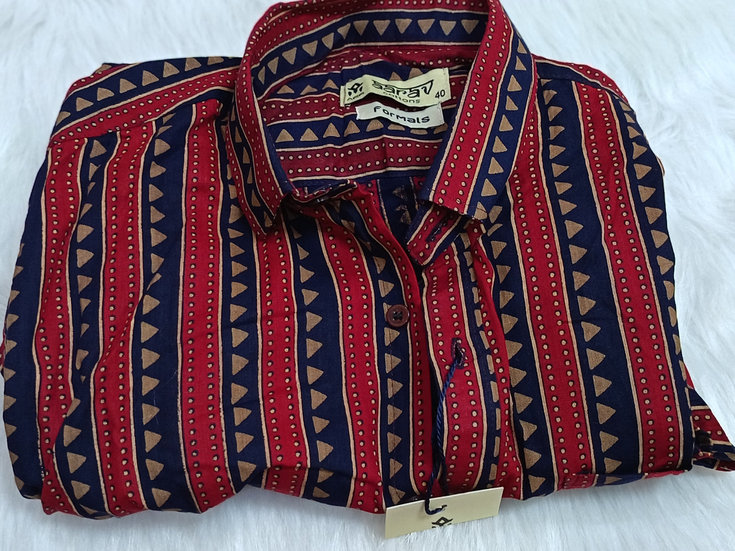 MEN'S SHIRT.