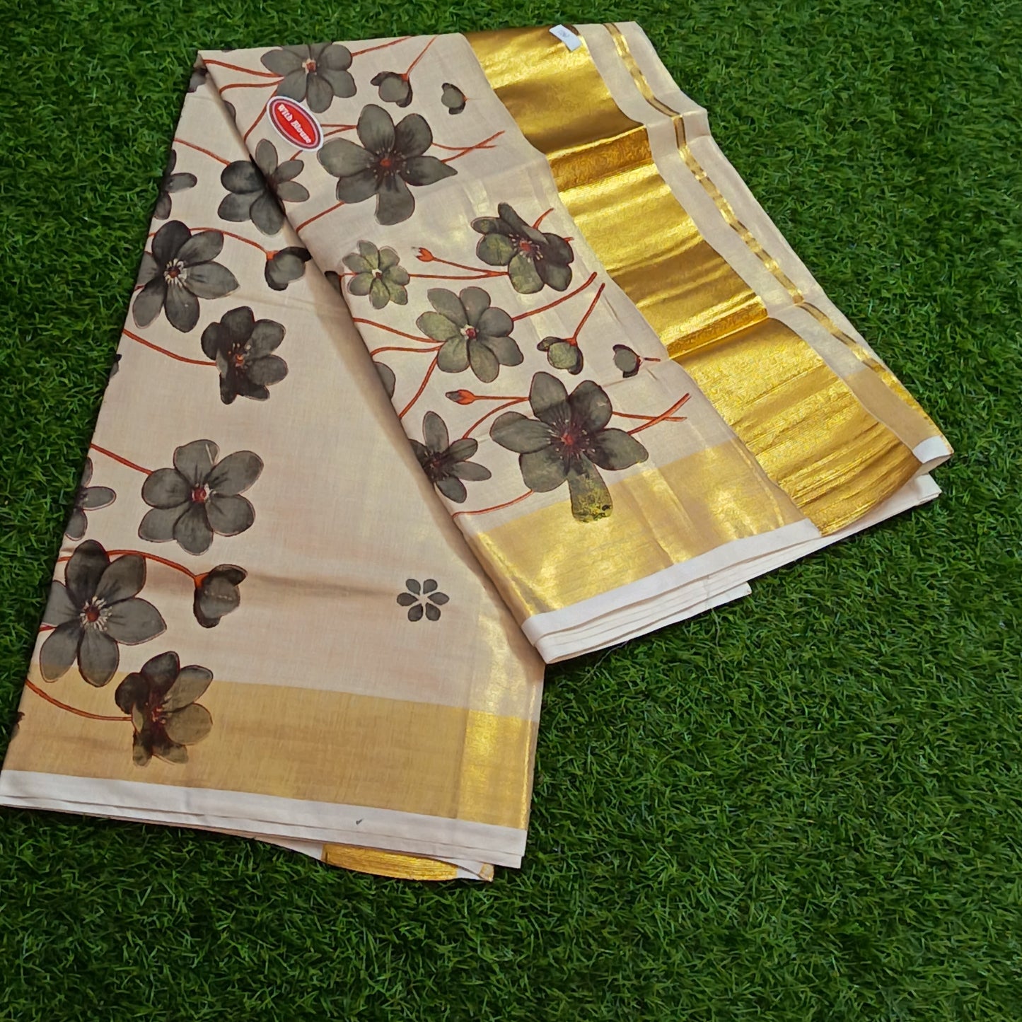 Kerala Printed Kasavu Saree – Cream & Gold with Floral Print