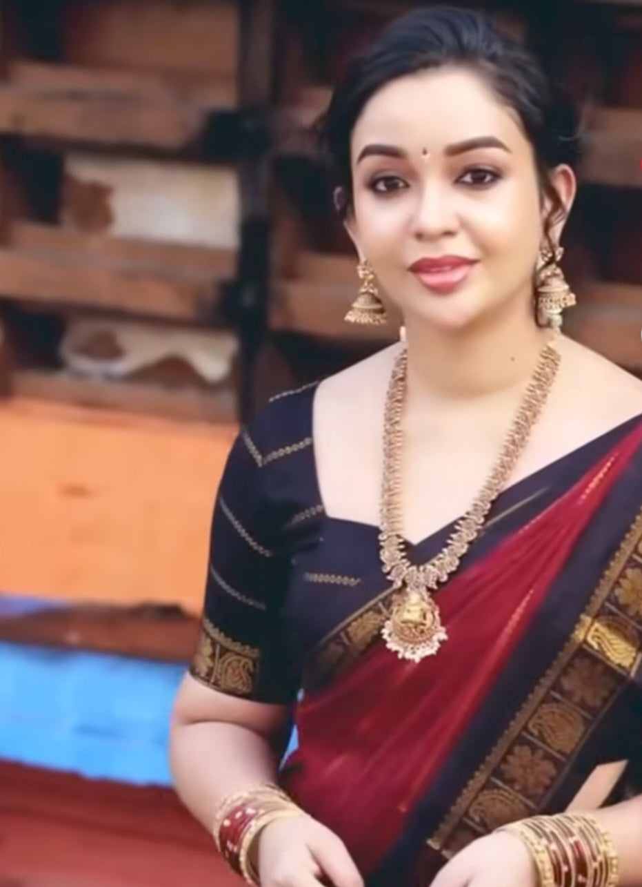VELTHARI SUNGUDI SAREES