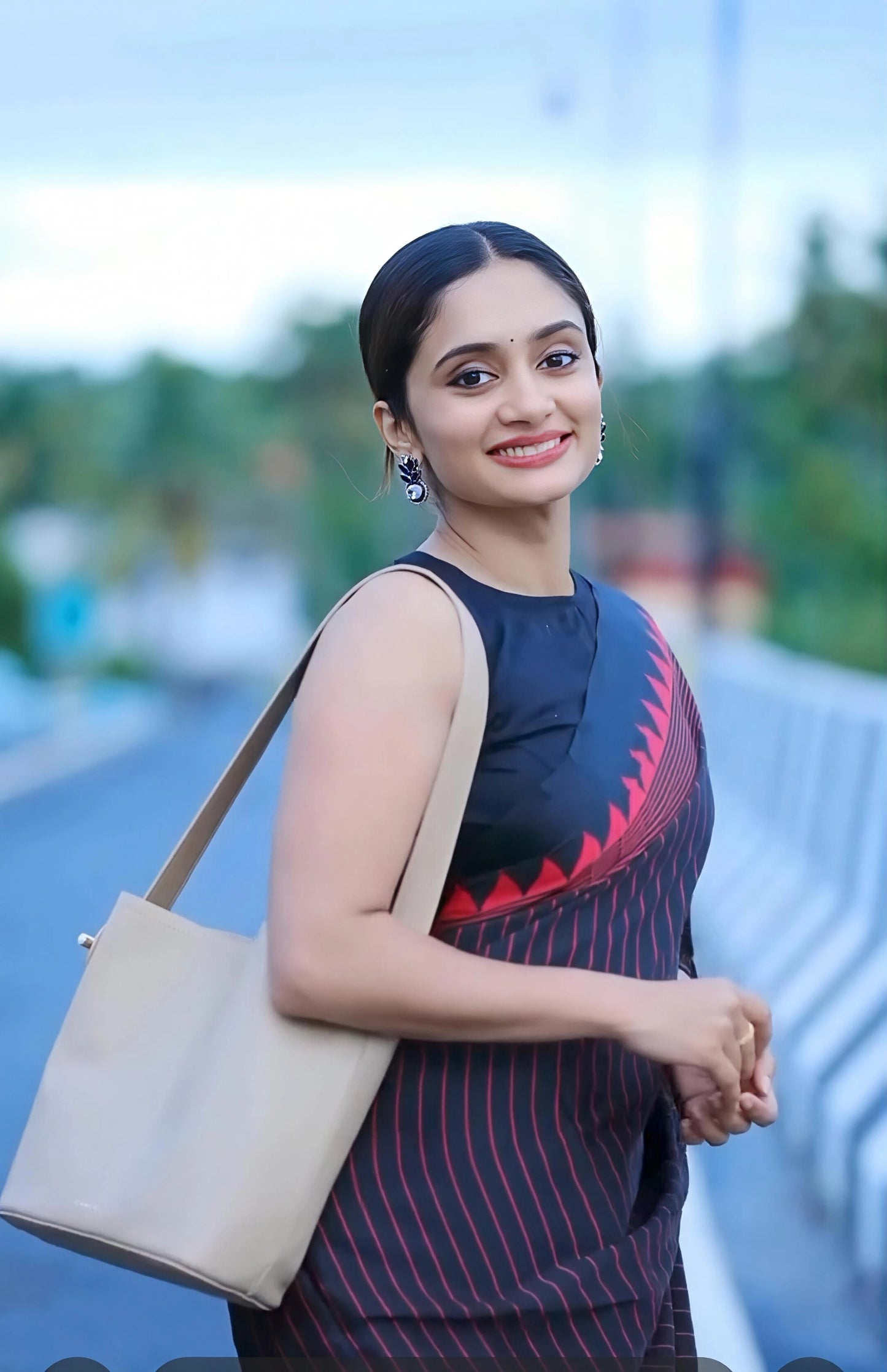 SAREE.