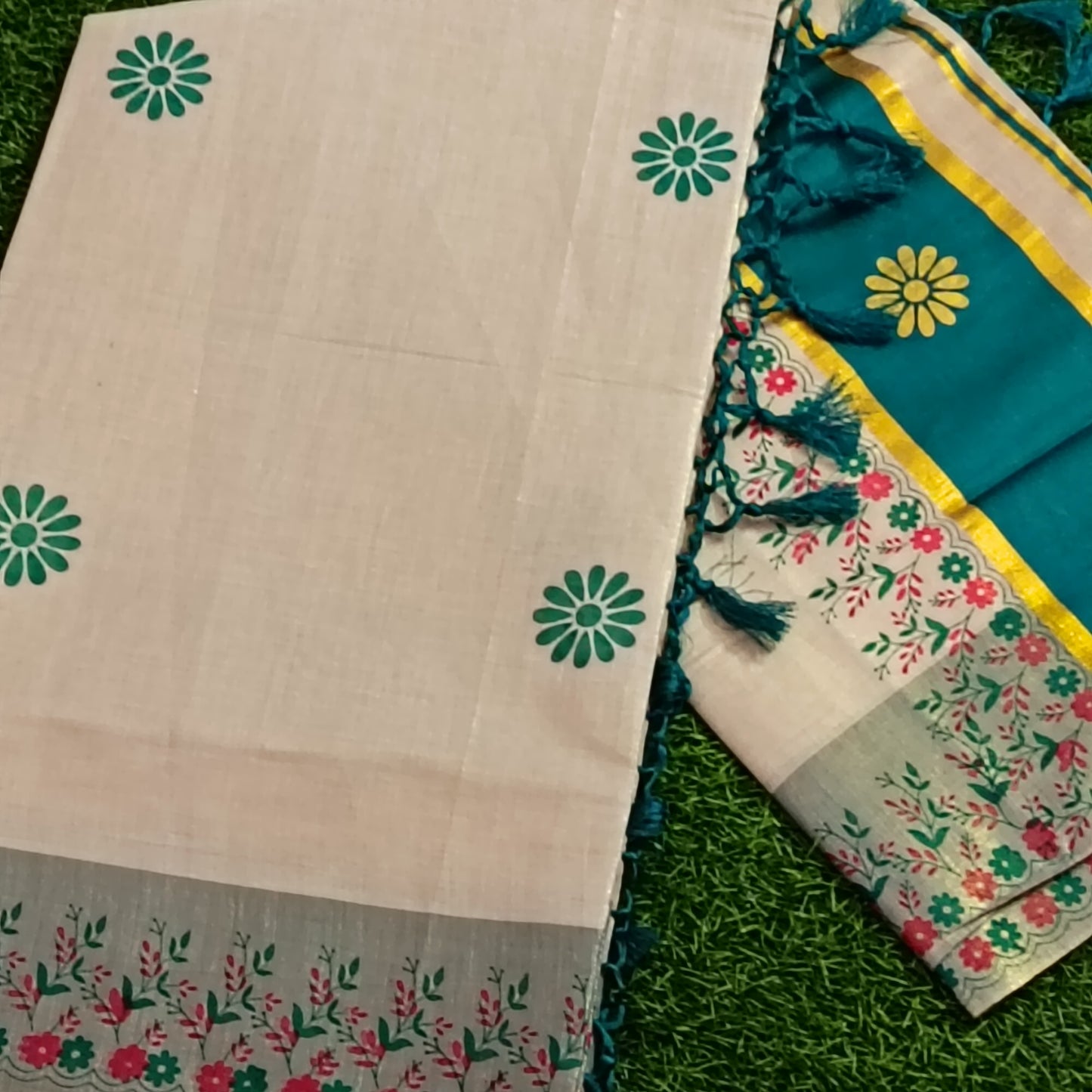 Kerala Kasavu Cotton Saree with Floral Digital Print Border & Teal Pallu