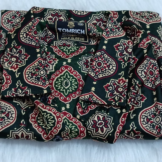 MEN'S SHIRT.
