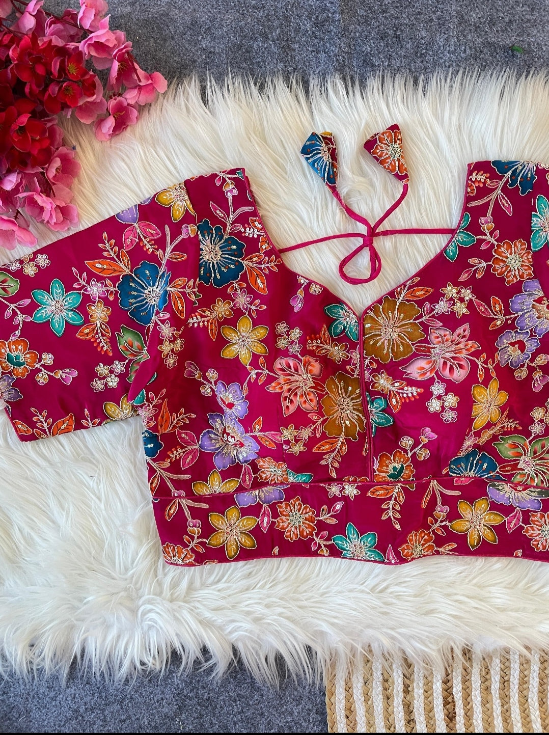 PLUS SIZE BLOUSES.